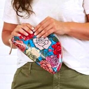 NWOT CONUELA Rosita Floral Cosmetic Bag